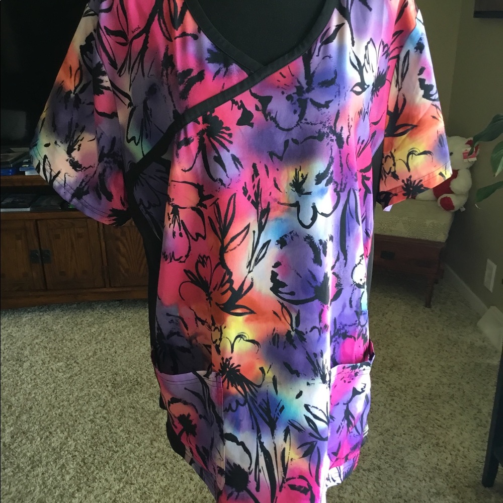 NWOT Nursing Scrub Top